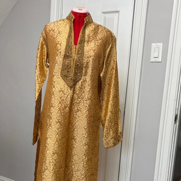 Elegant Gold Embroidered Kurta - Picture 1 of 10